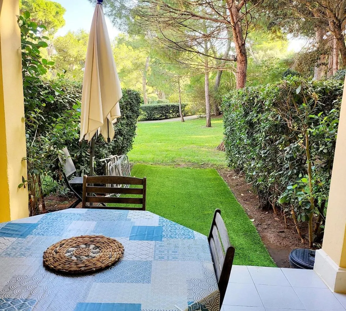 Studio 4 Personnes Sur La Presqu'Ile De Giens Avec Piscine Et Acces Direct Sur La Plage Hyeres Apartment