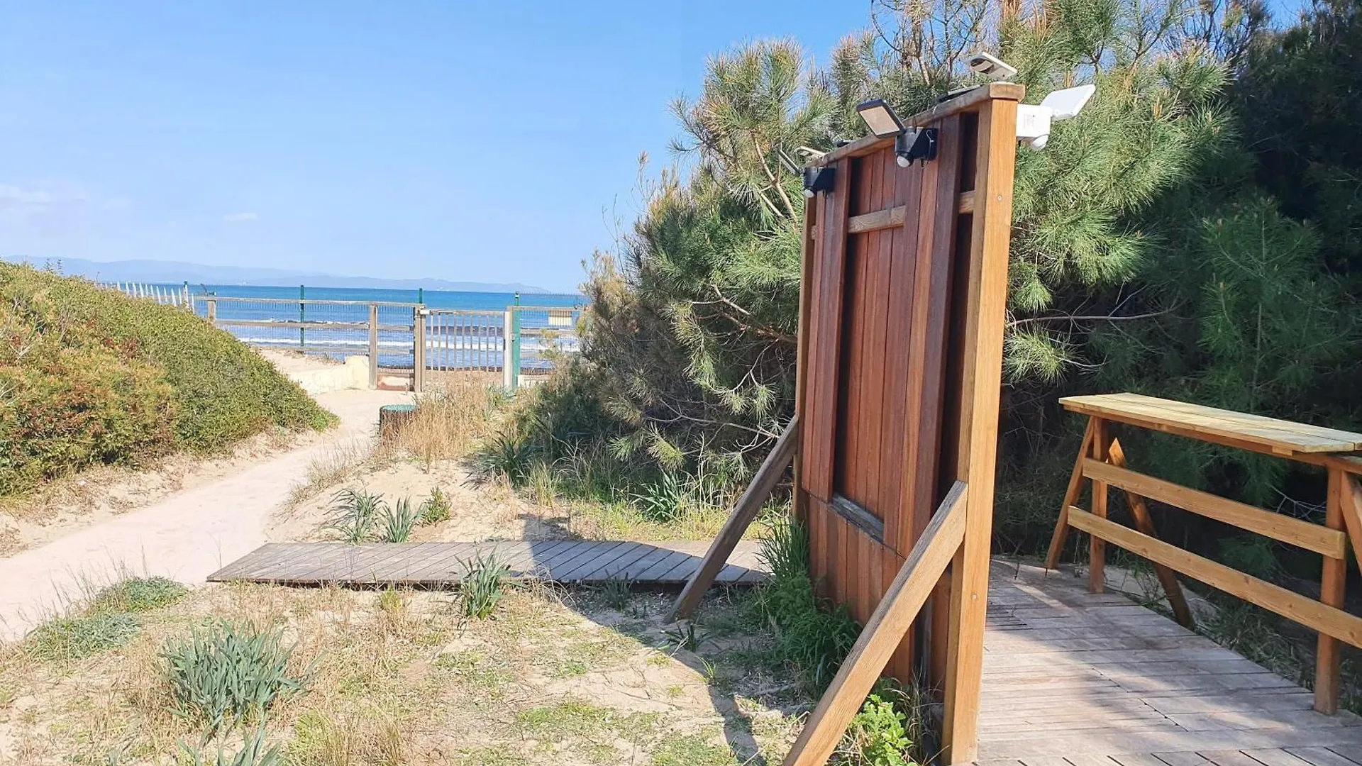 Lägenhet Studio 4 Personnes Sur La Presqu'Ile De Giens Avec Piscine Et Acces Direct Sur La Plage Hyères